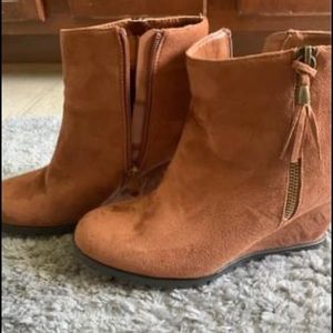 Size 7 bootie